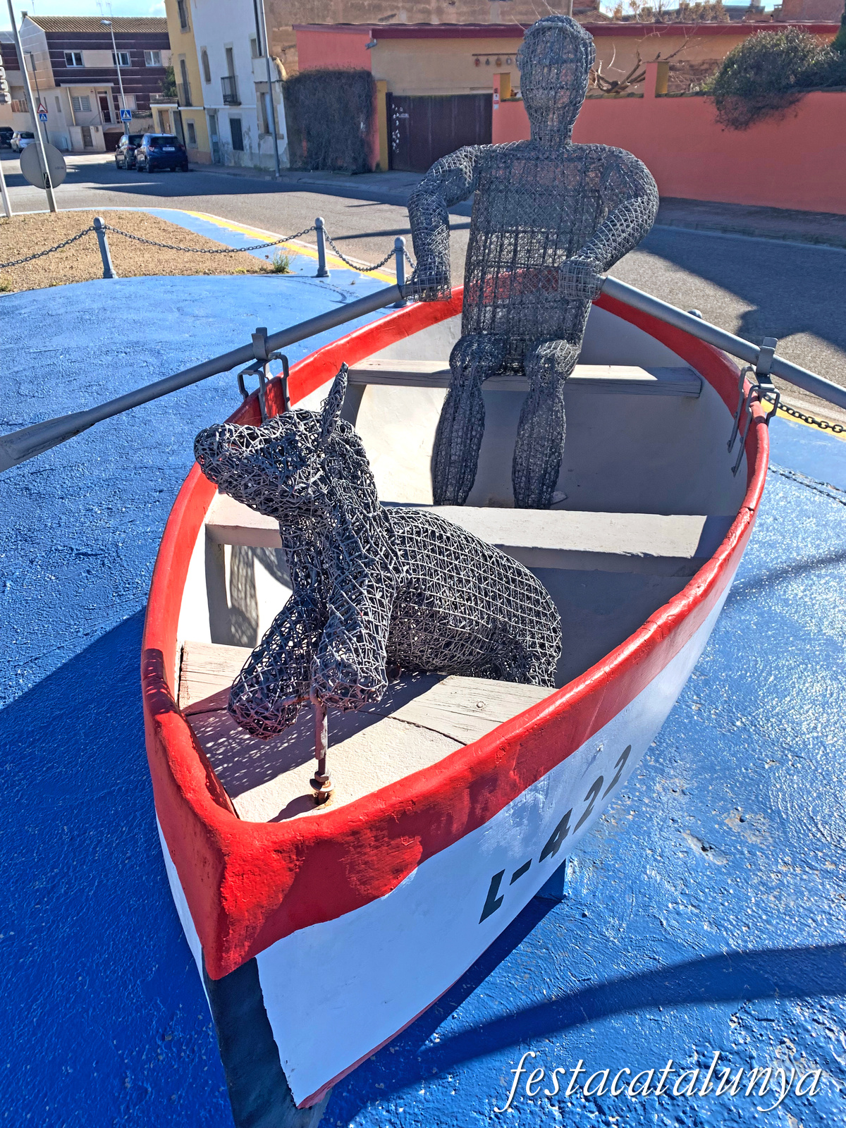 Vila-sana - Monument a l'Estany 