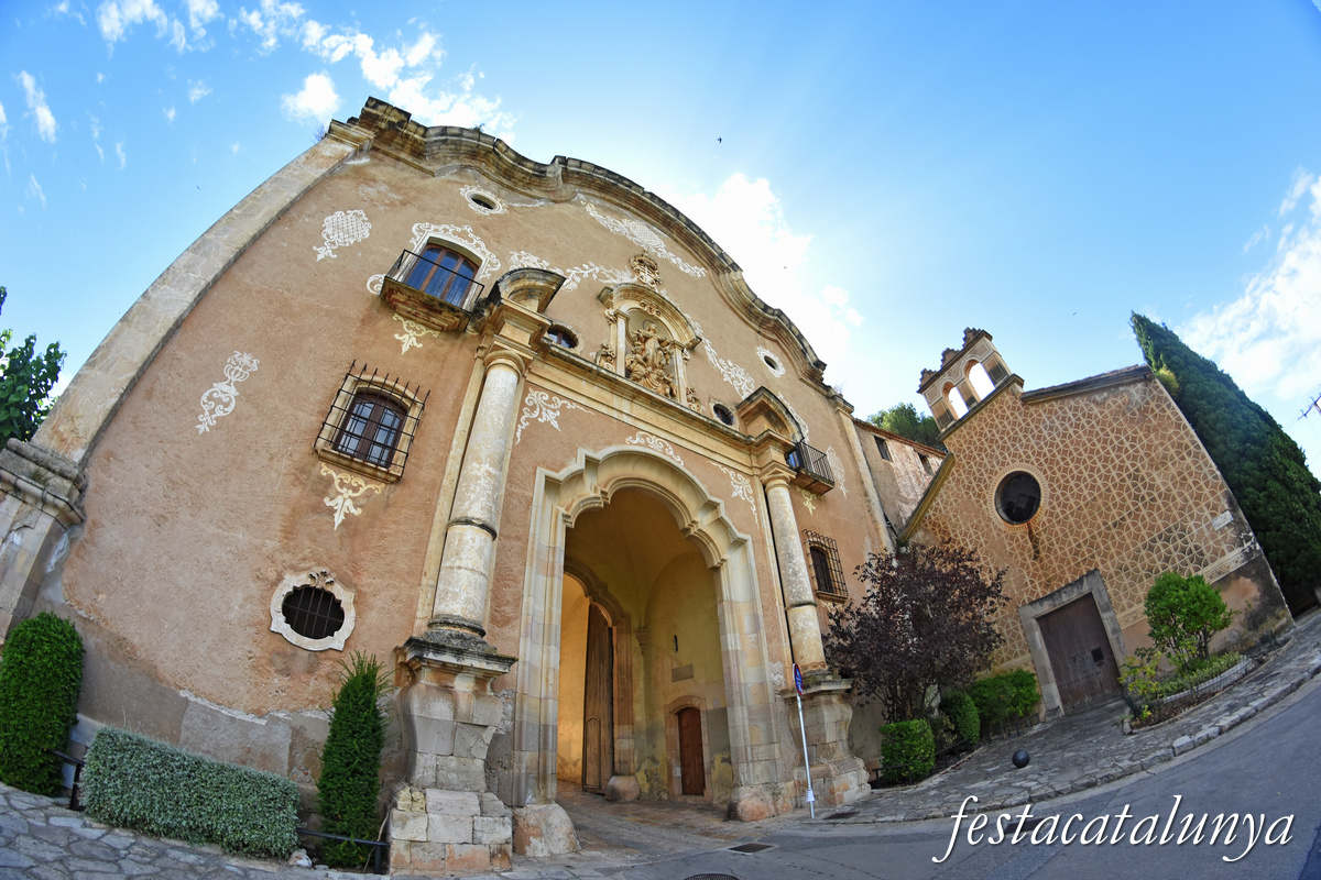 Aiguamúrcia - Porta de l'Assumpció i capella de Santa Llúcia del monestir de Santes Creus 