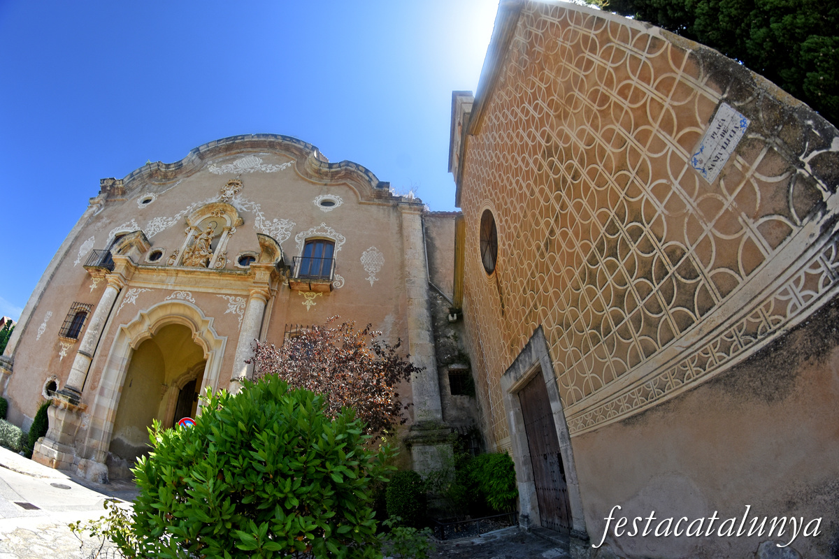 Aiguamúrcia - Porta de l'Assumpció i capella de Santa Llúcia del monestir de Santes Creus 