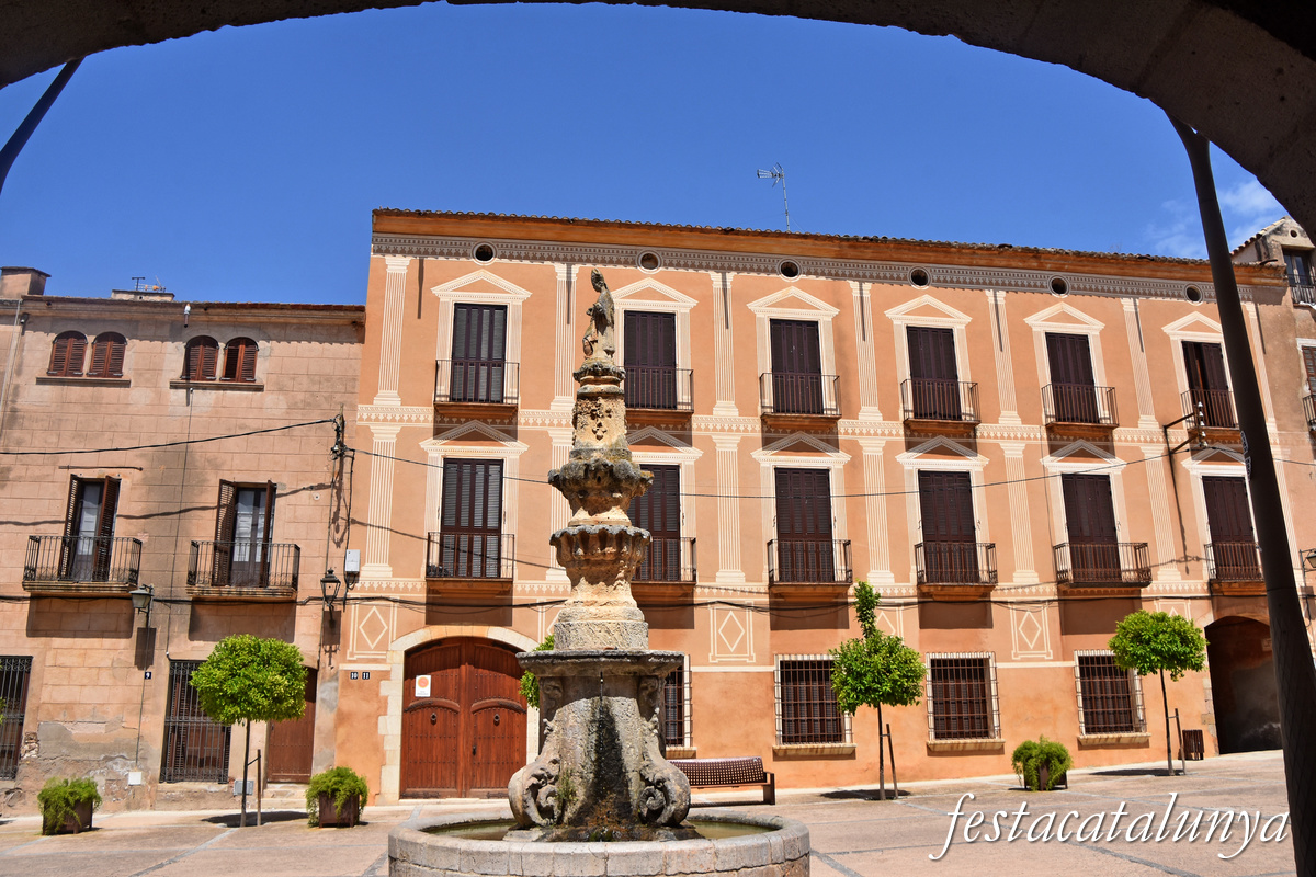 Aiguamúrcia - Font de Sant Bernat Calvó del monestir de Santes Creus 