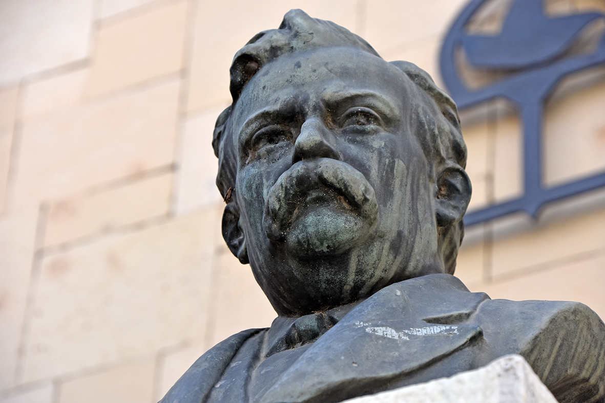 Bust d'Anselm Clavé a Mollet del Vallès