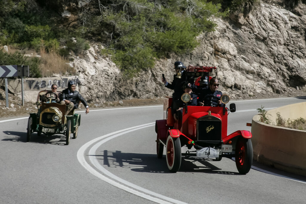 Ral·li internacional de cotxes d'època Barcelona-Sitges