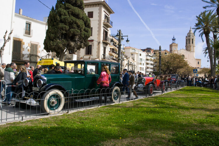 Ral·li internacional de cotxes d'època Barcelona-Sitges