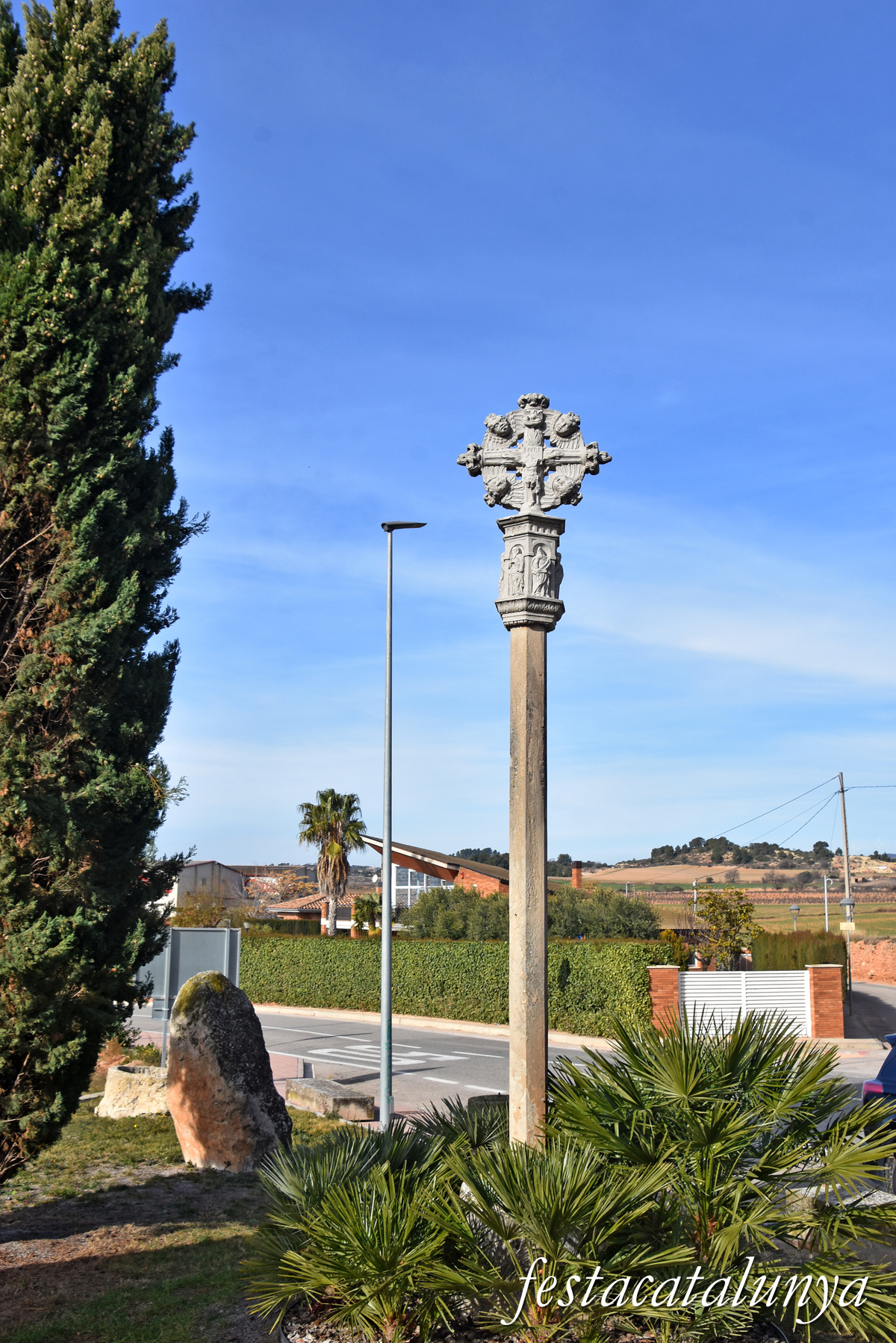 Sarral - Creu de terme de Sant Bartomeu 