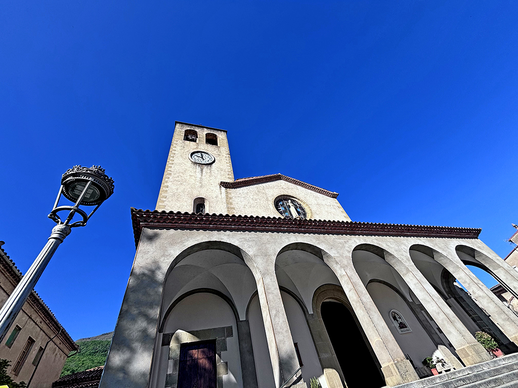 Església parroquial de Sant Cristòfol de les Planes d'Hostoles