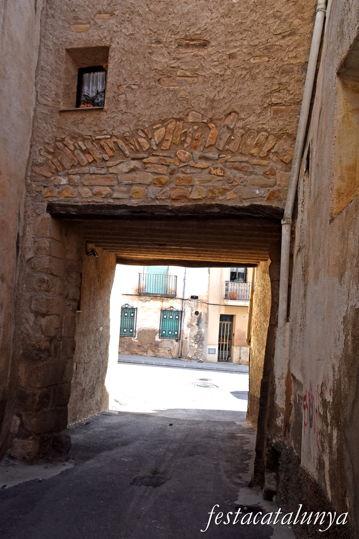 Sarral - Portal Carrer Targa 
