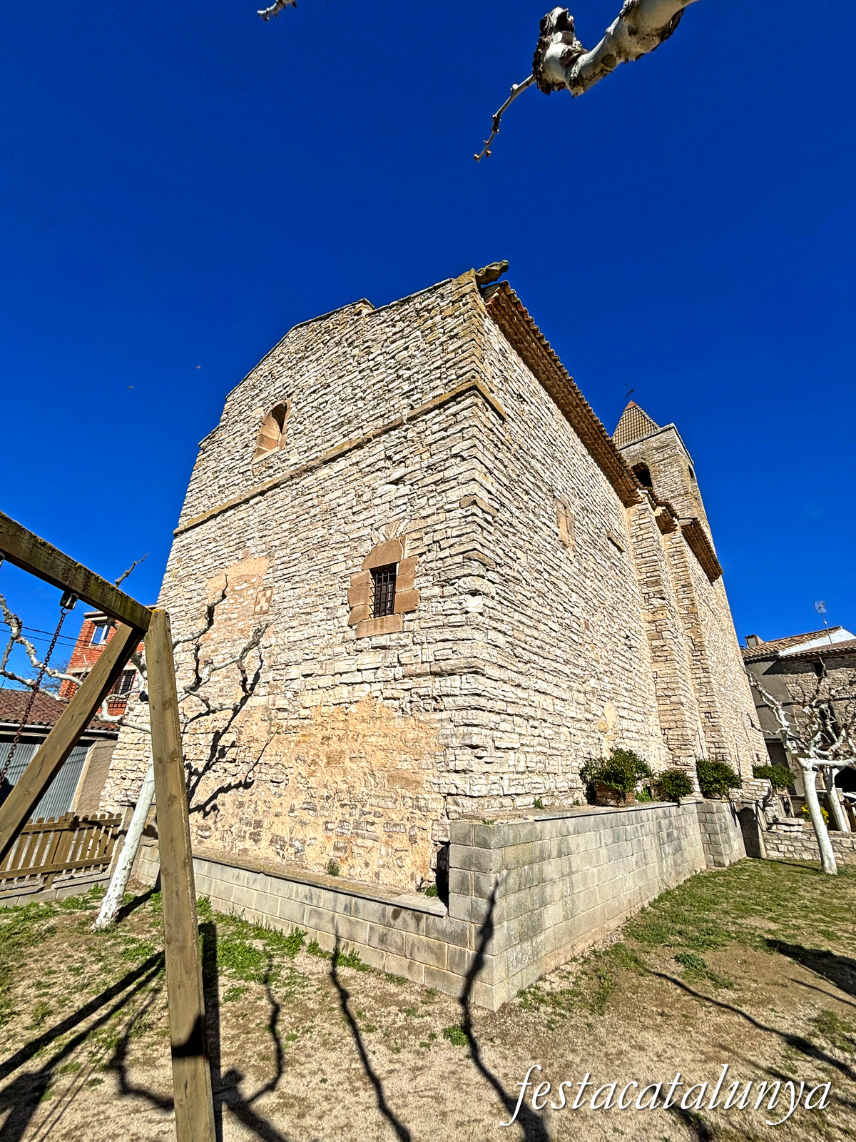 Montmaneu - Església parroquial de Santa Maria 