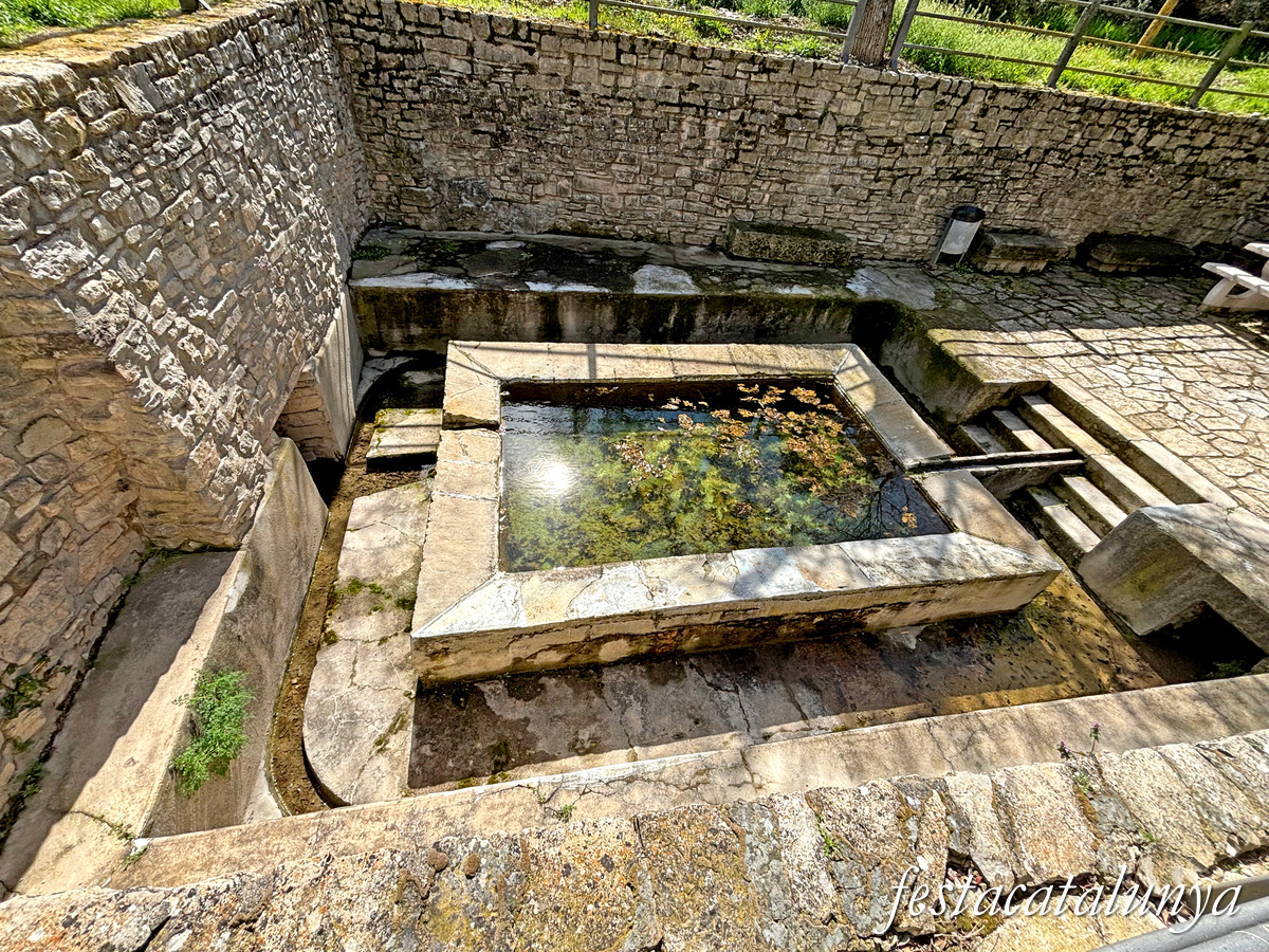 Montmaneu - La Font de Mussa 