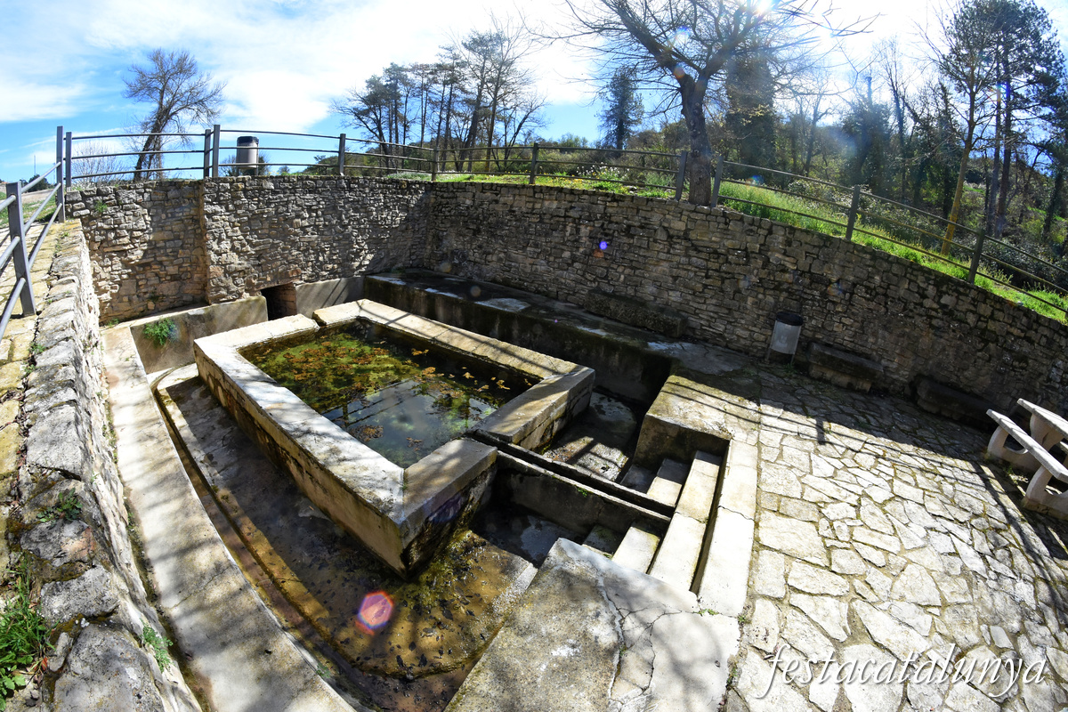 Montmaneu - La Font de Mussa 