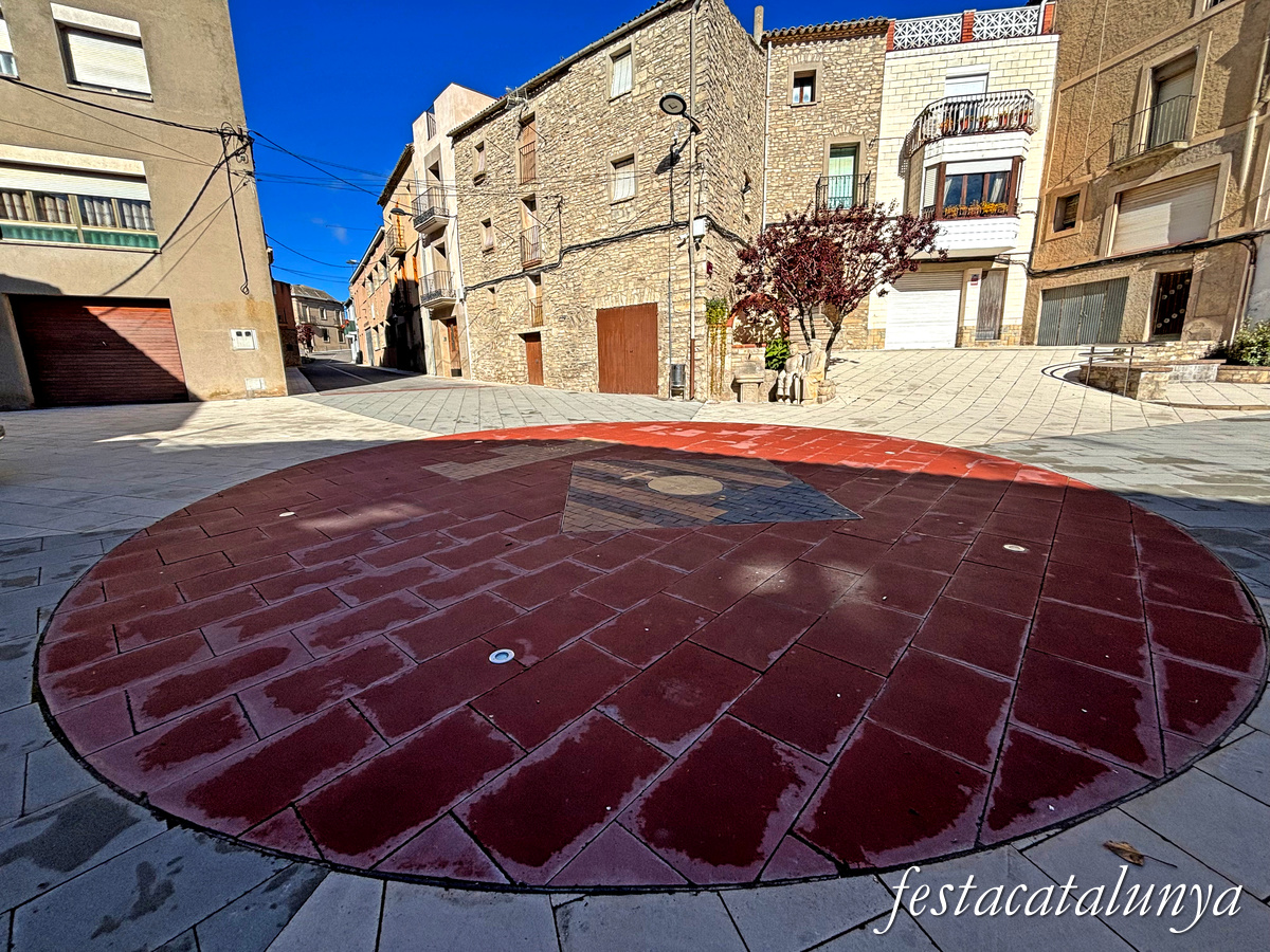 Montmaneu - Plaça Major 