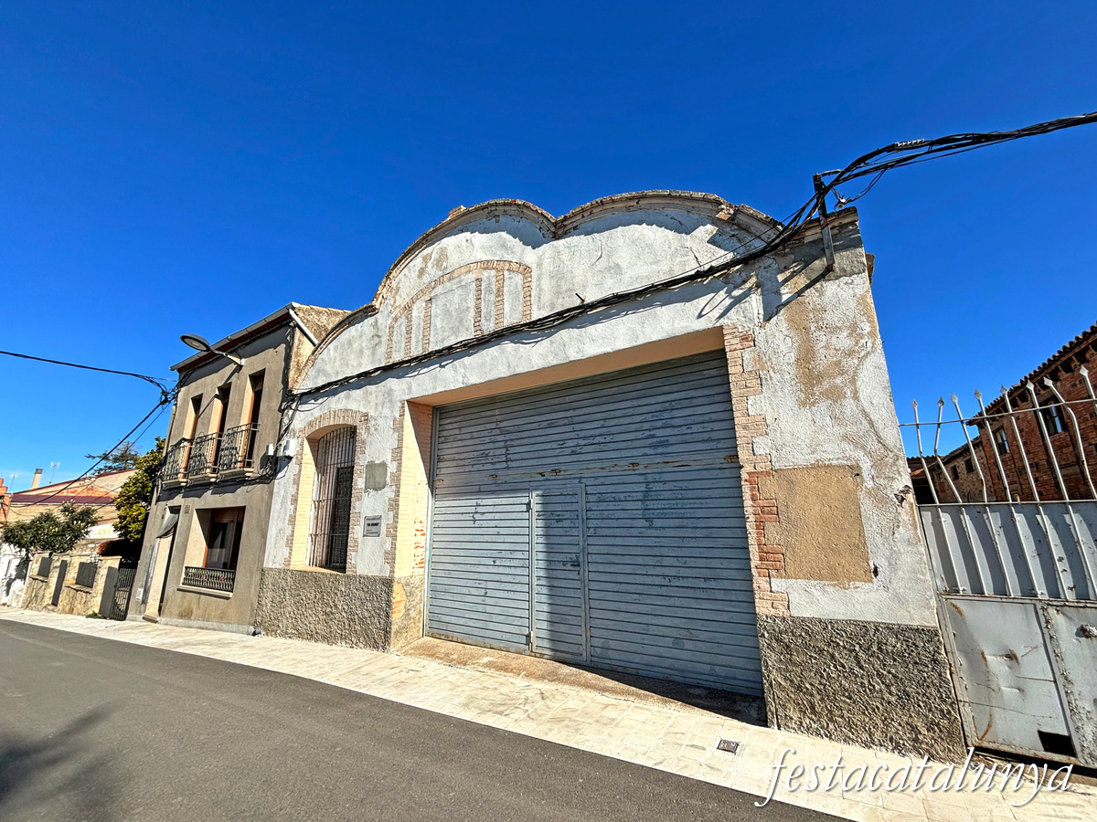 Montmaneu - Antiga fàbrica tèxtil de Cal Salinas 