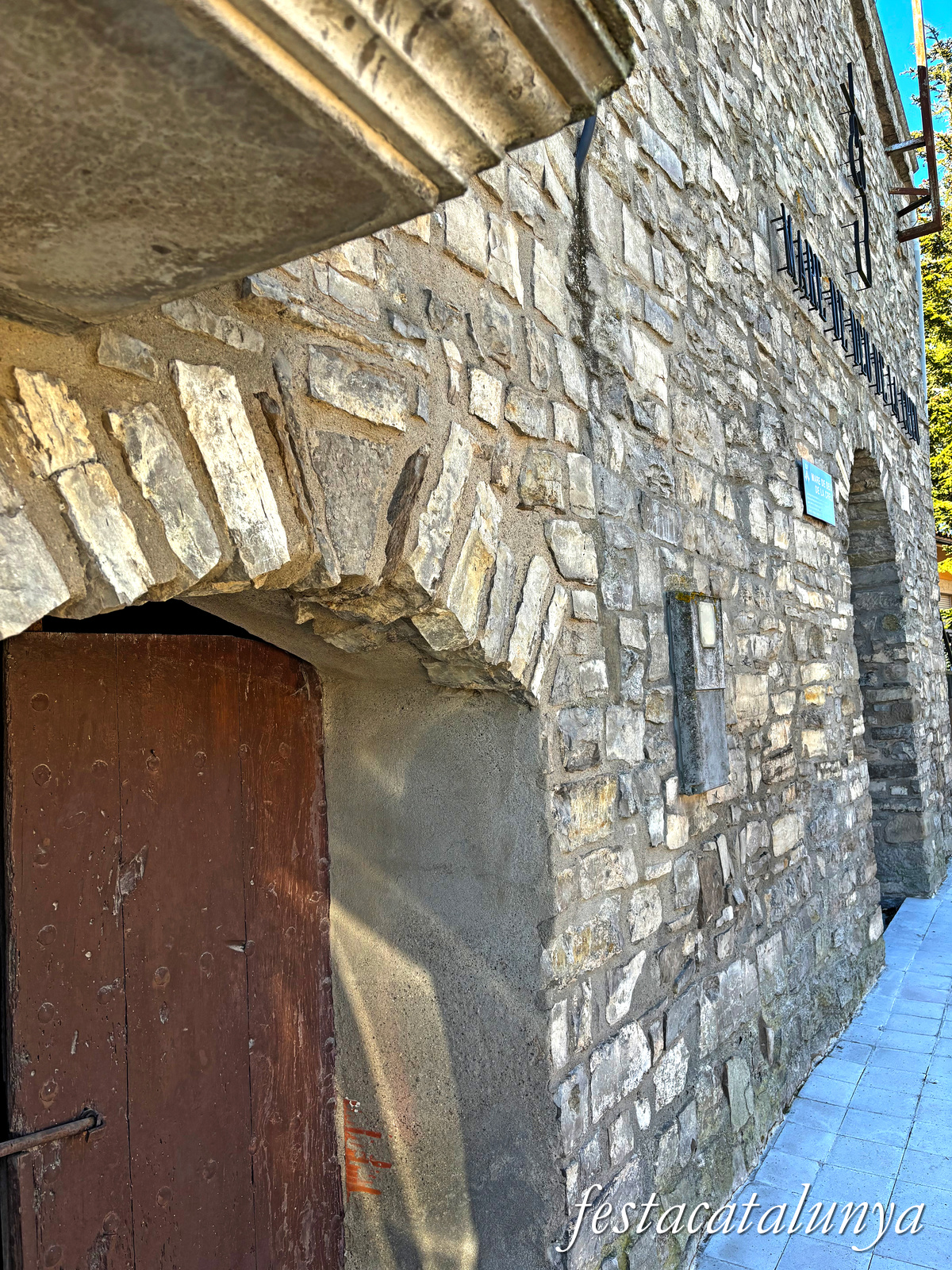 Montmaneu - Santuari de la Mare de Déu de la Creu 