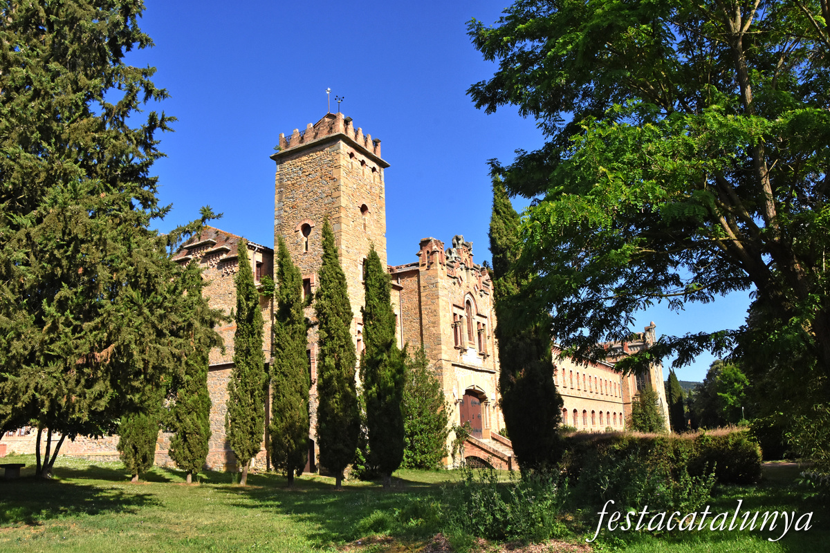 Sant Julià de Vilatorta - Col·legi del Roser