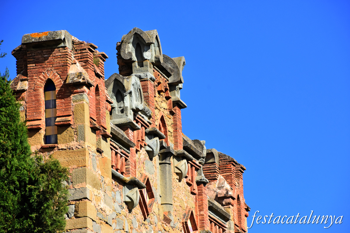 Sant Julià de Vilatorta - Col·legi del Roser
