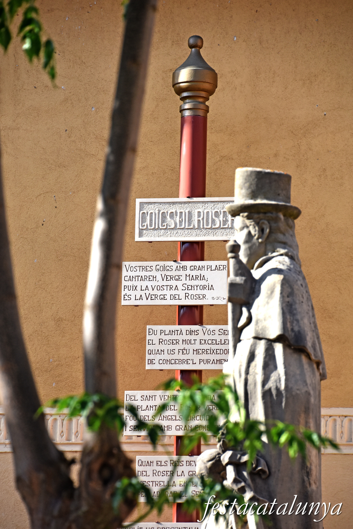 Sant Julià de Vilatorta - Monument a les Caramelles del Roser