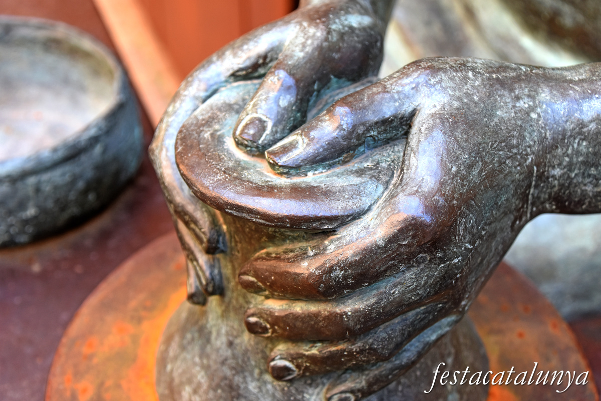 Sant Julià de Vilatorta - Monument als terrissers de Catalunya