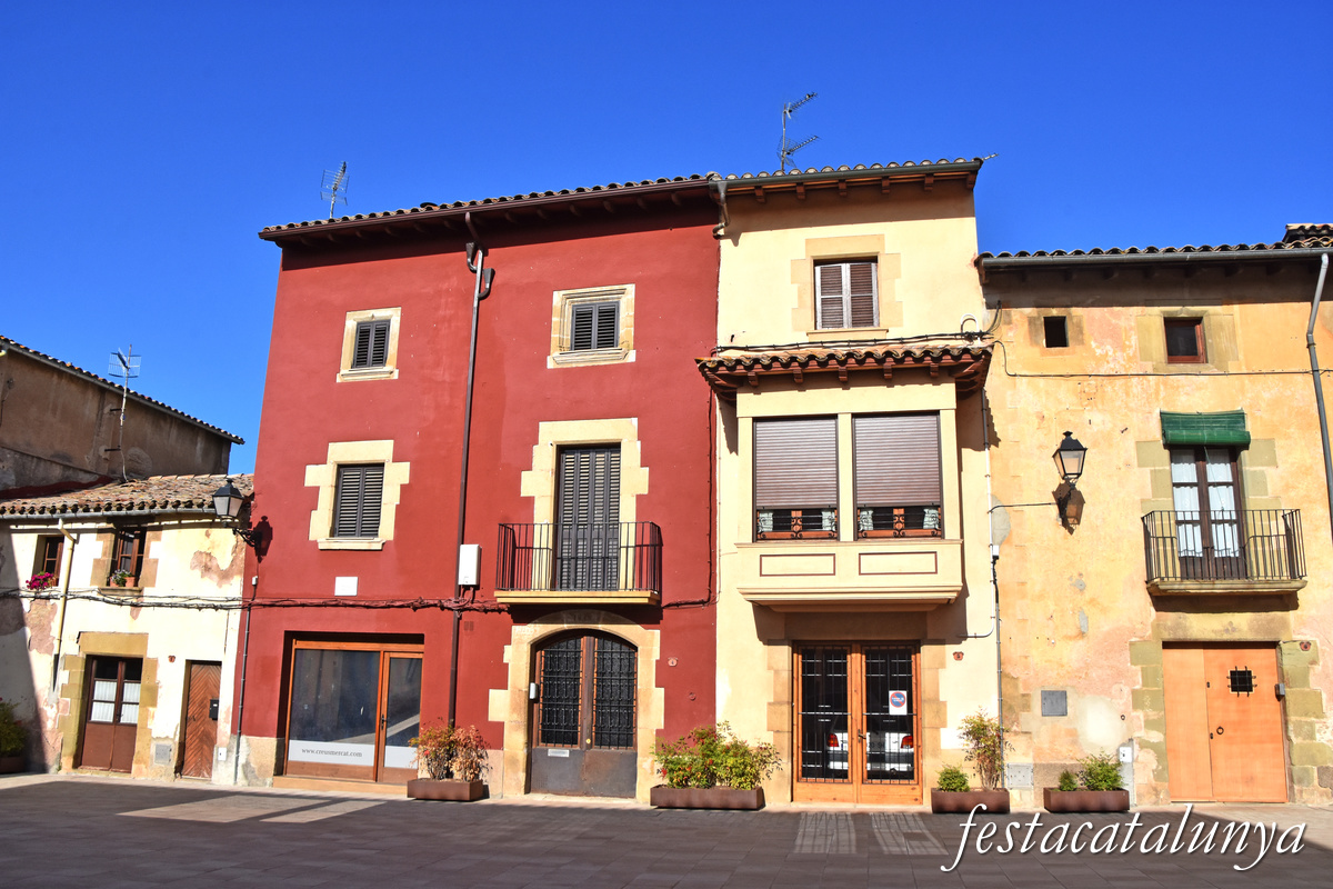Sant Julià de Vilatorta - Plaça Major