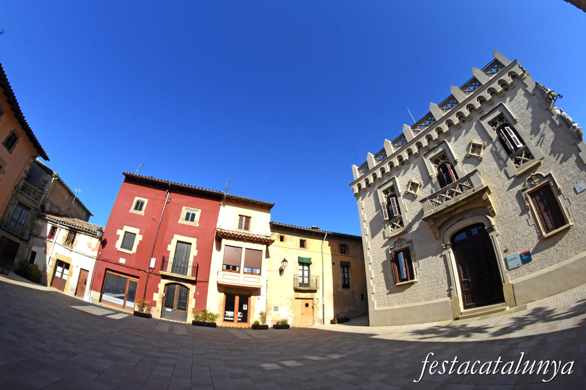 Sant Julià de Vilatorta - Plaça Major