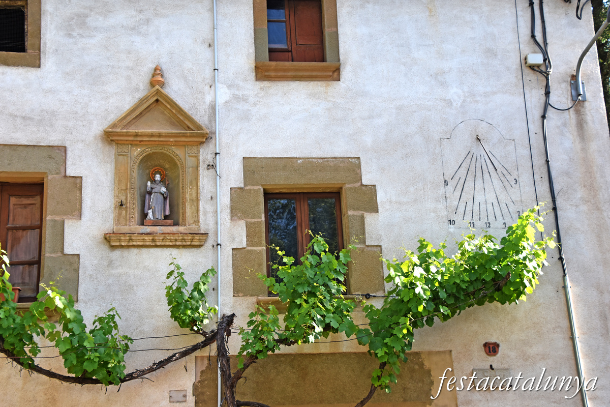 Sant Julià de Vilatorta - Rellotge de sol Cal Bufó 