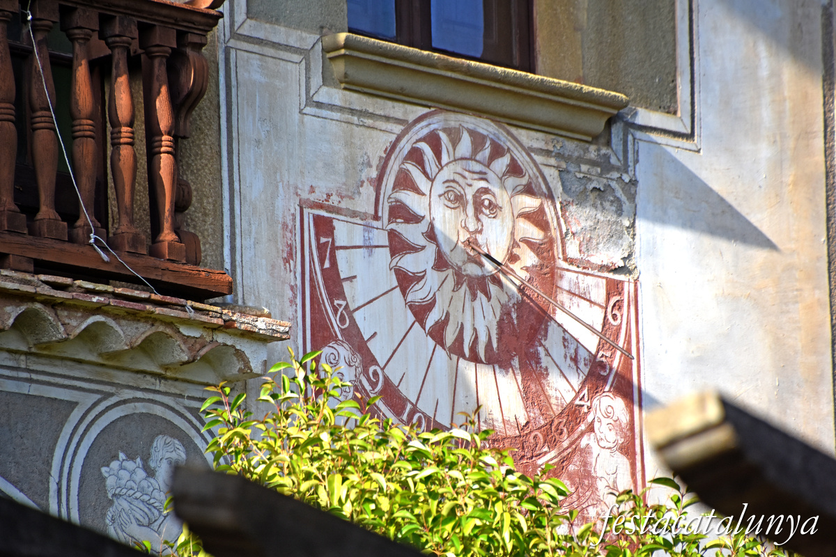 Sant Julià de Vilatorta - Rellotge de sol Casal Núria