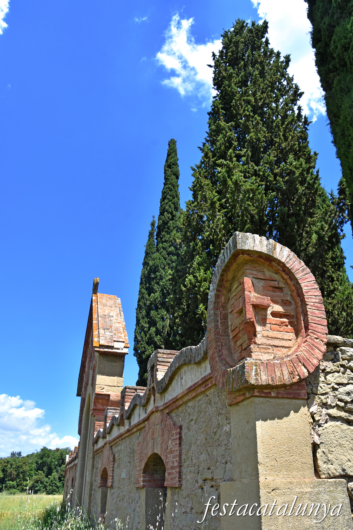 Sant Julià de Vilatorta - Cementiri de Vilalleons 