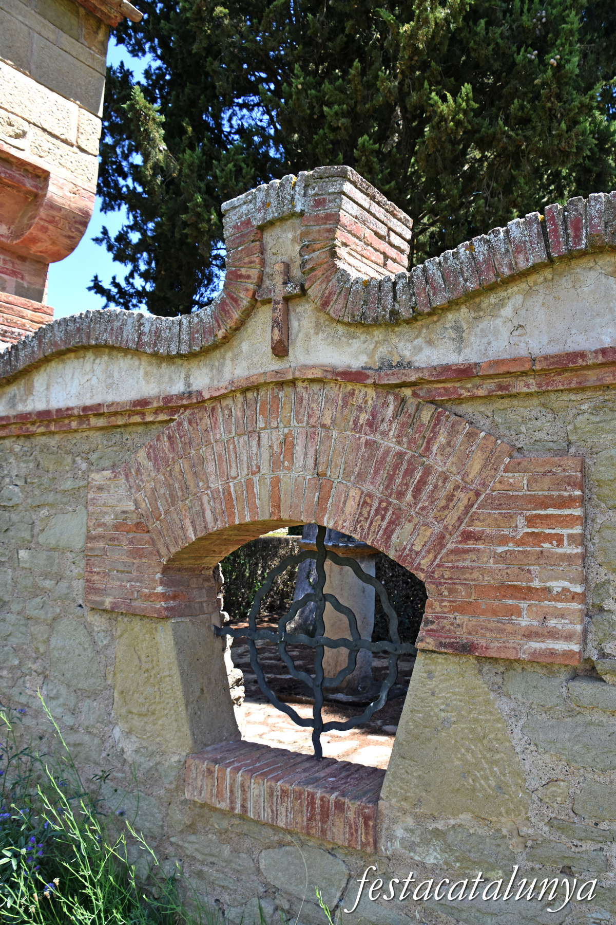 Sant Julià de Vilatorta - Cementiri de Vilalleons