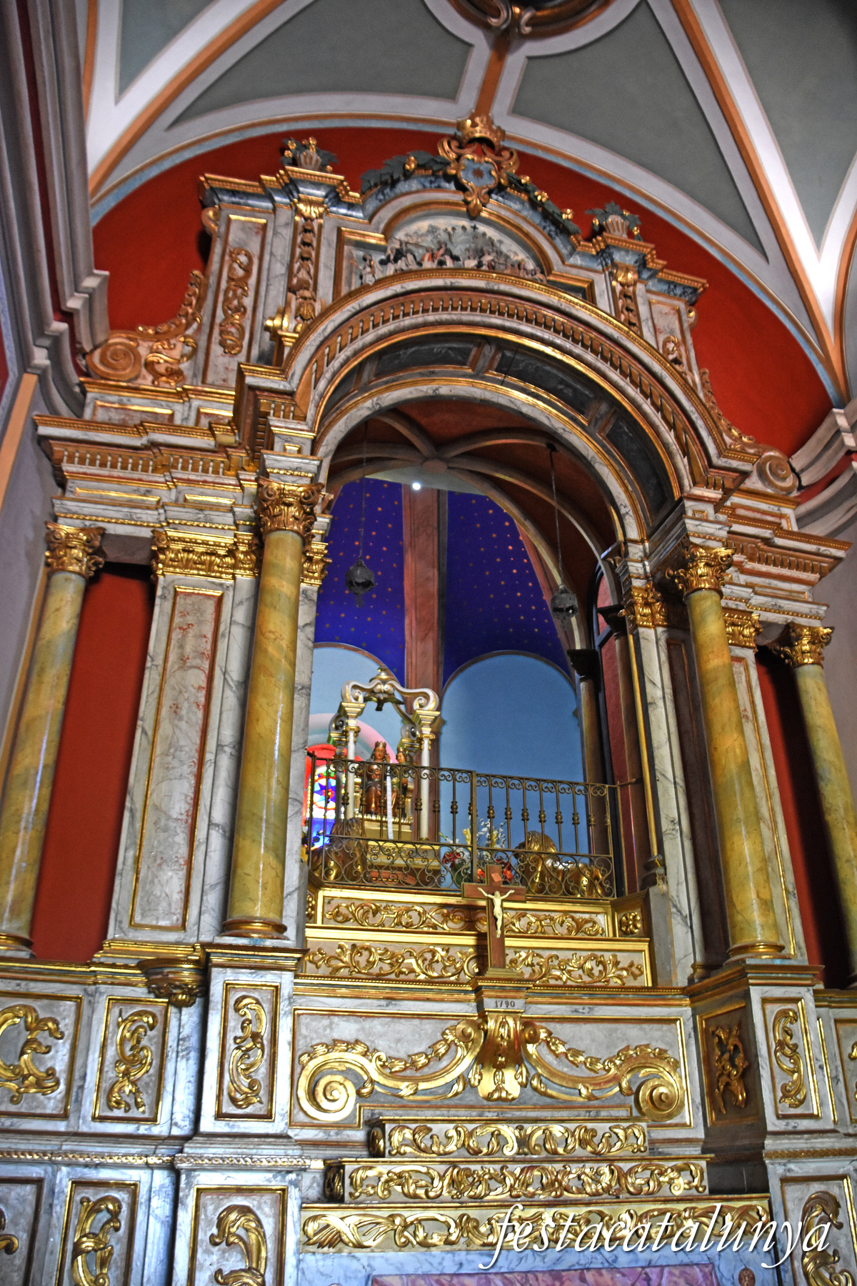 Sant Julià de Vilatorta- Santuari de Puig l'Agulla de Vilalleons - Retaule Major i Cambril de la Mare de Déu