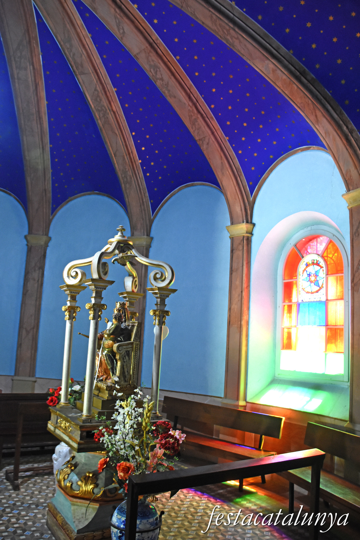 Sant Julià de Vilatorta- Santuari de Puig l'Agulla de Vilalleons - Retaule Major i Cambril de la Mare de Déu 