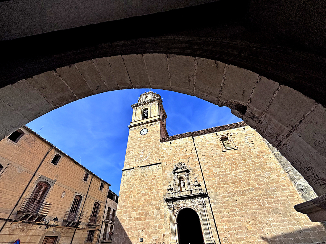 Arnes - Església parroquial de Santa Magdalena