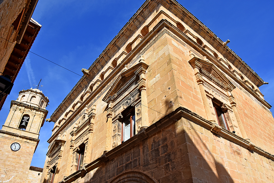 Ajuntament d'Arnes ***