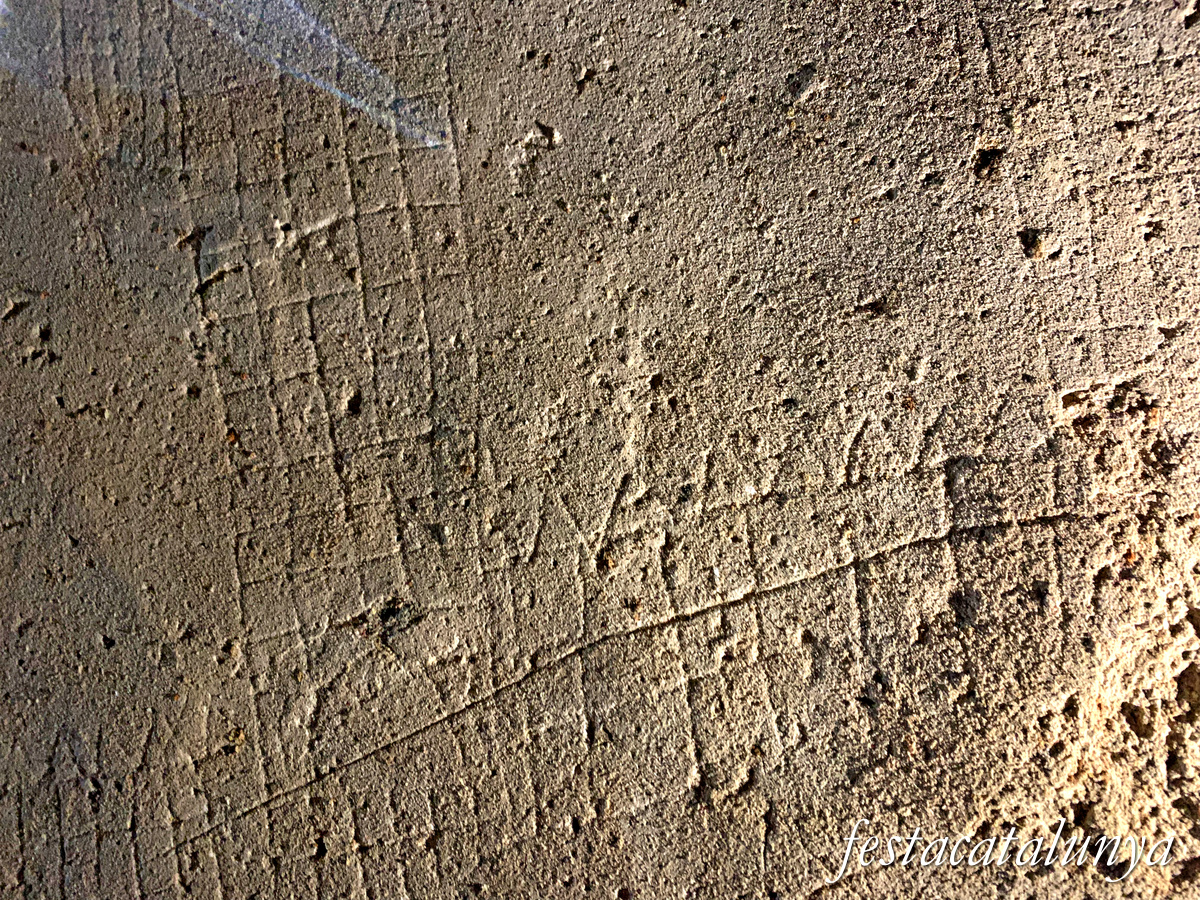 Castellfollit de Riubregós - Grafits del castell de Castellfollit 