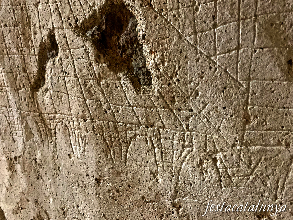 Castellfollit de Riubregós - Grafits del castell de Castellfollit 