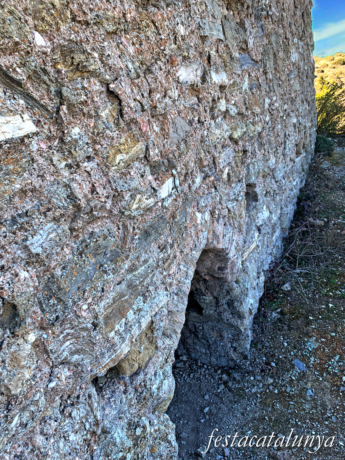 Castellfollit de Riubregós - Torre del Raval del castell de Castellfollit 