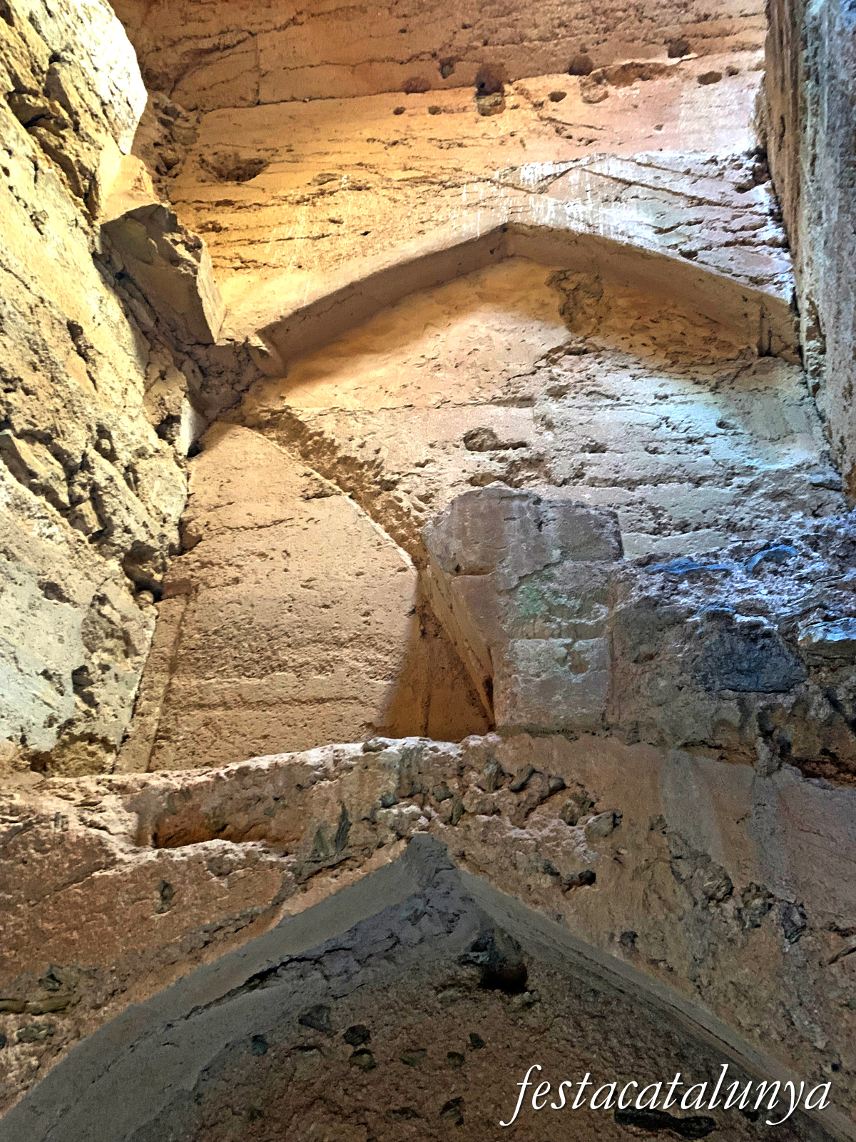 Castellfollit de Riubregós - Torre del Raval del castell de Castellfollit 