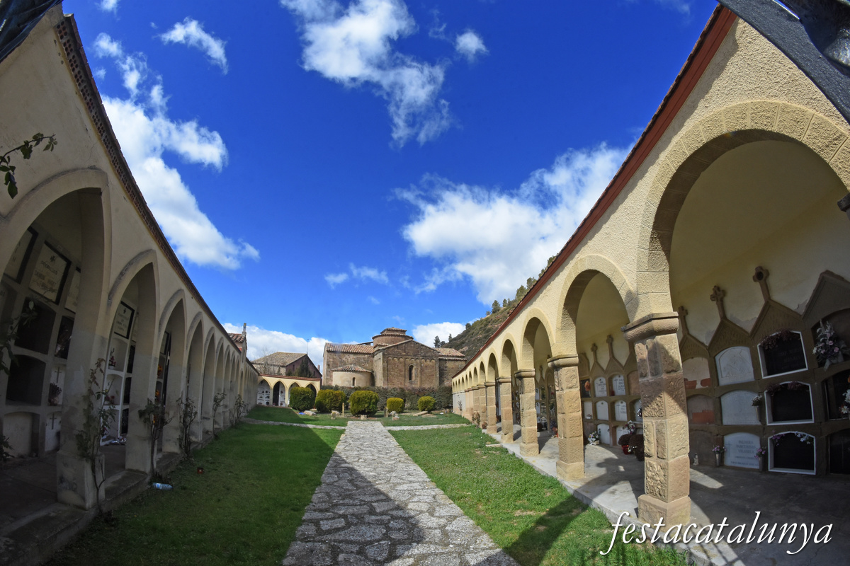 Castellfollit de Riubregós - Priorat de Santa Maria 