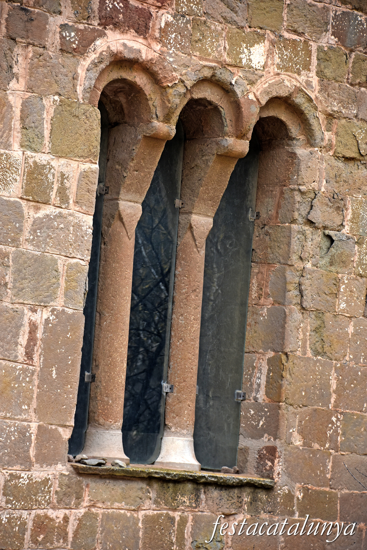 Castellfollit de Riubregós - Priorat de Santa Maria 