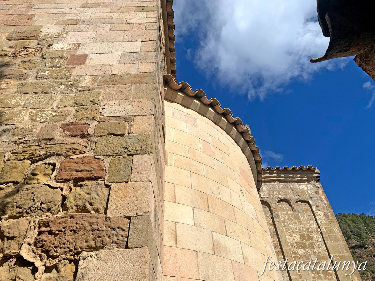 Castellfollit de Riubregós - Priorat de Santa Maria 