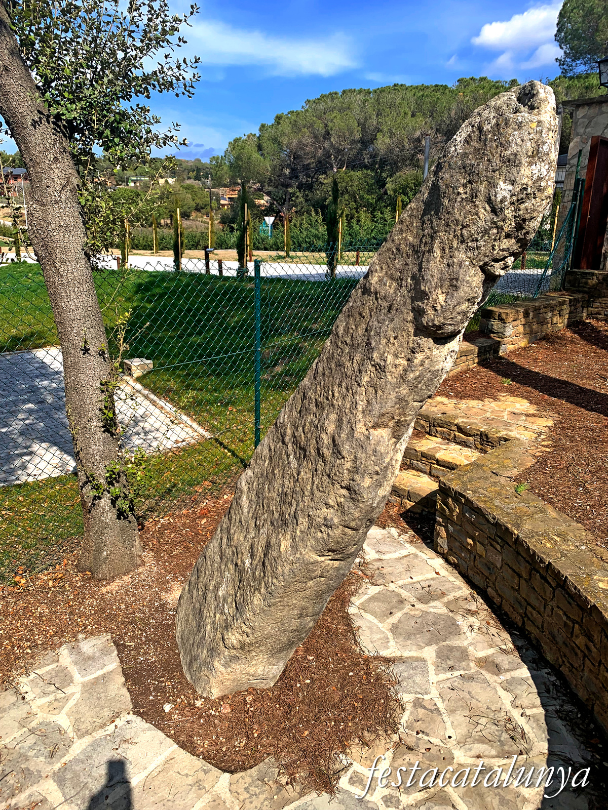 Seva - Menhir de Perafita, can Garriga o de Santa Madrona