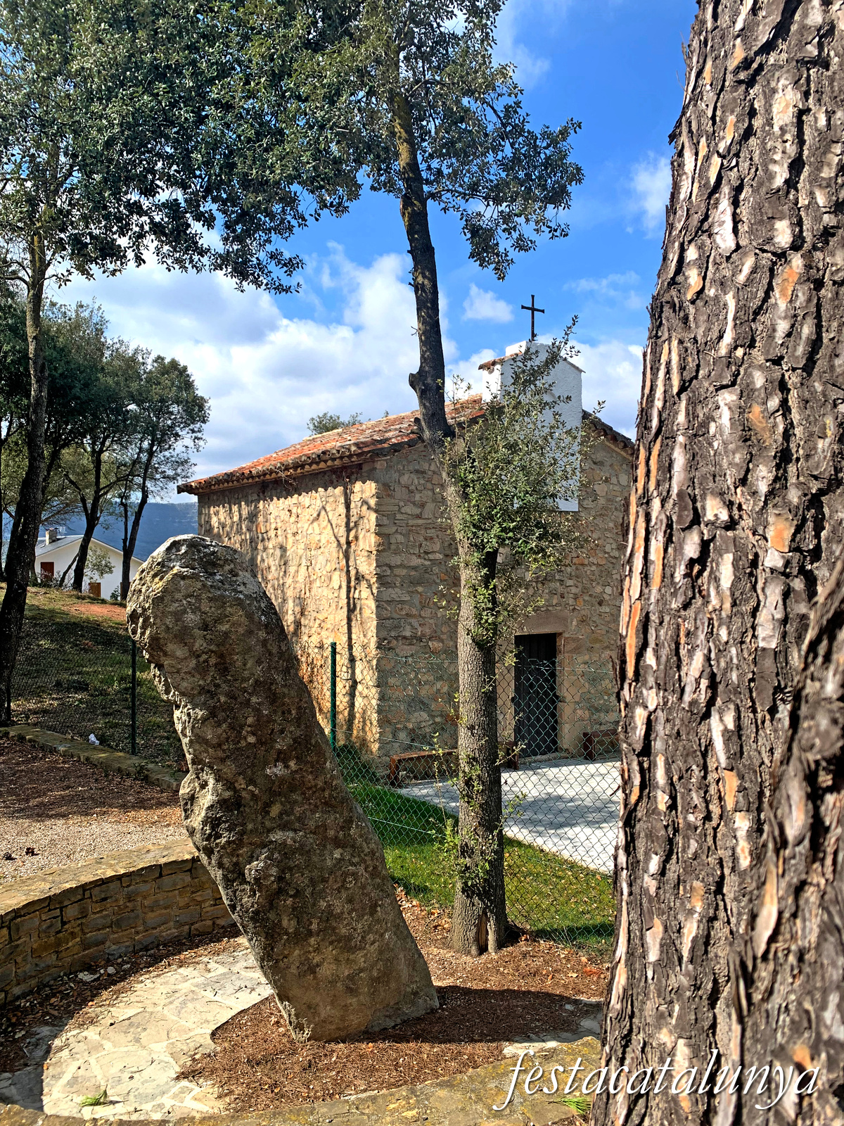 Seva - Menhir de Perafita, can Garriga o de Santa Madrona 