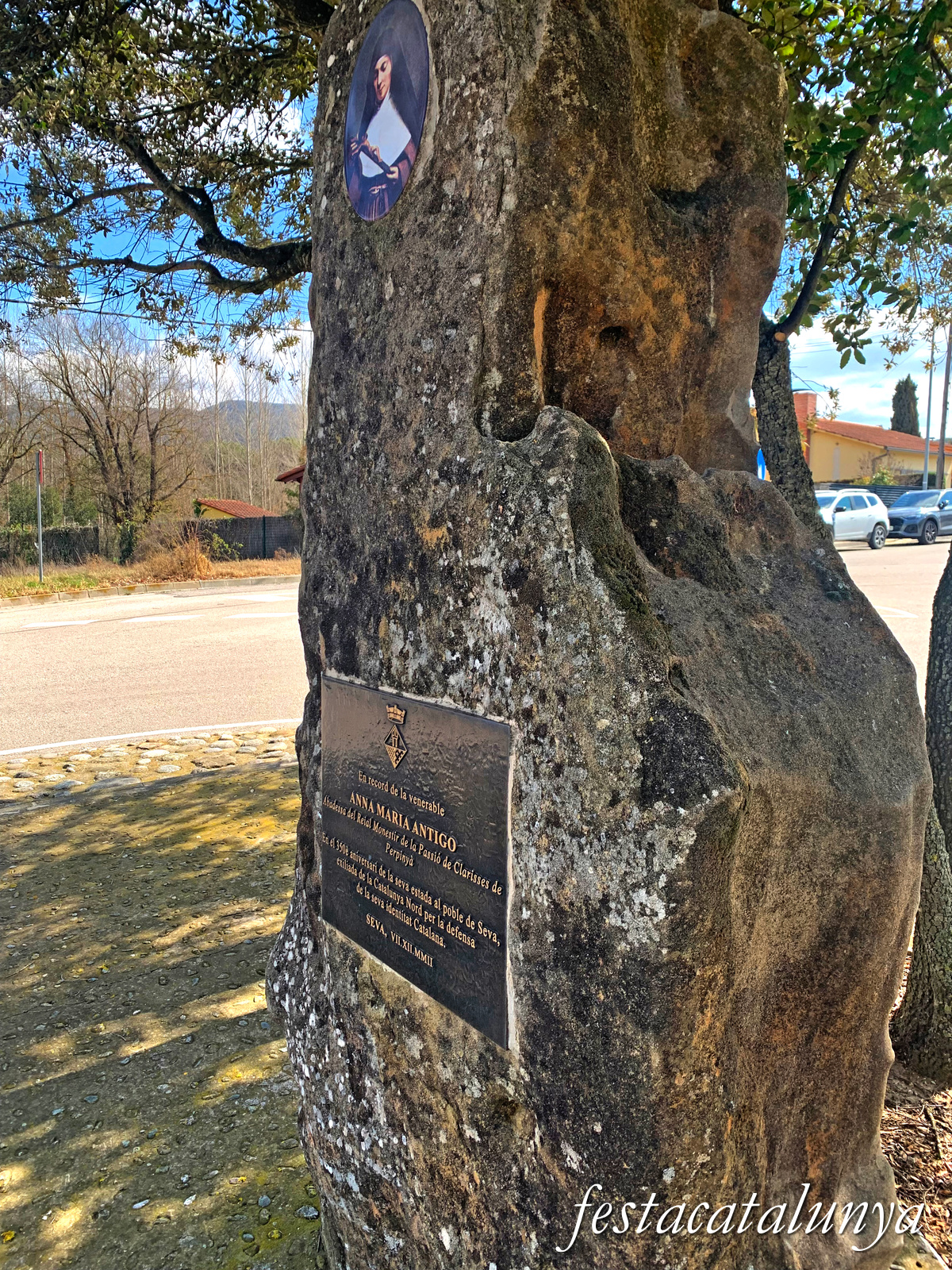 Seva - Monòlit a Anna Mª Amigó