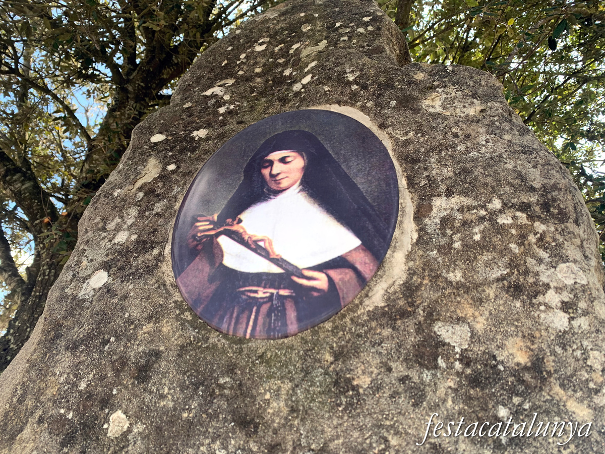 Seva - Monòlit a Anna Mª Amigó 