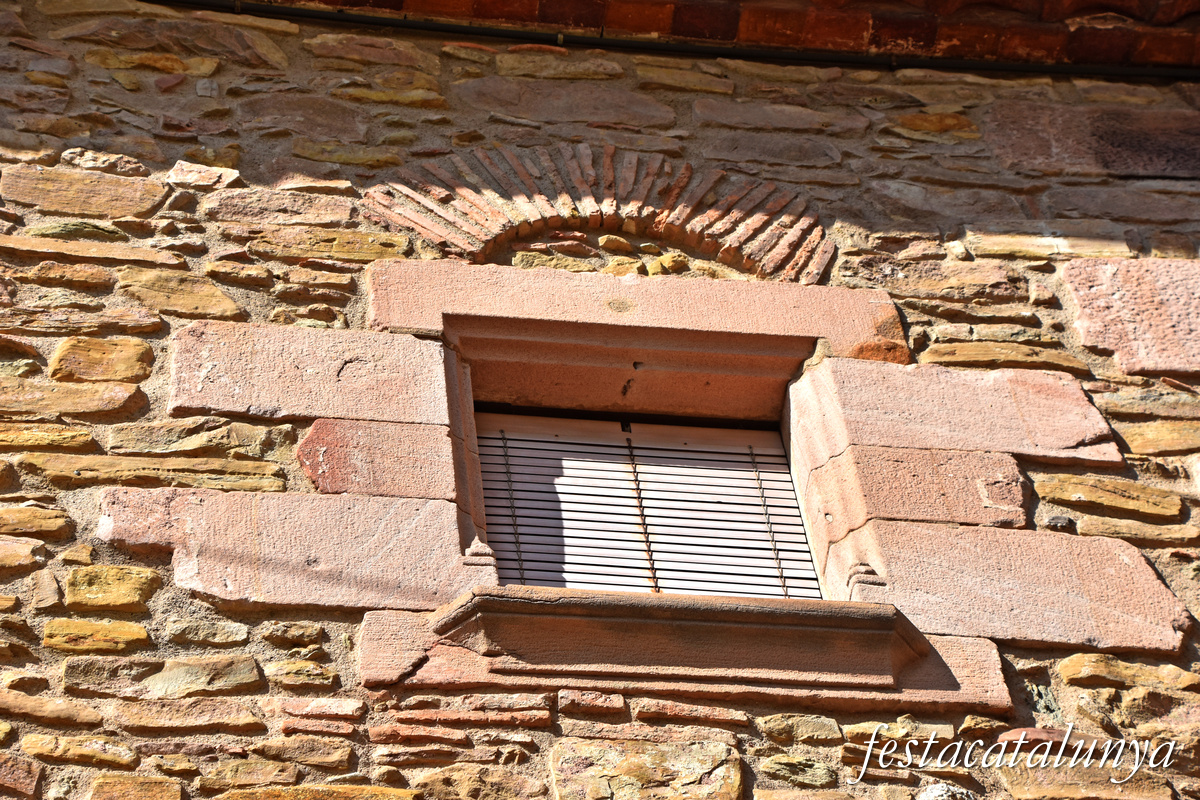 Seva - Carrer de Baix - Cal Pujades