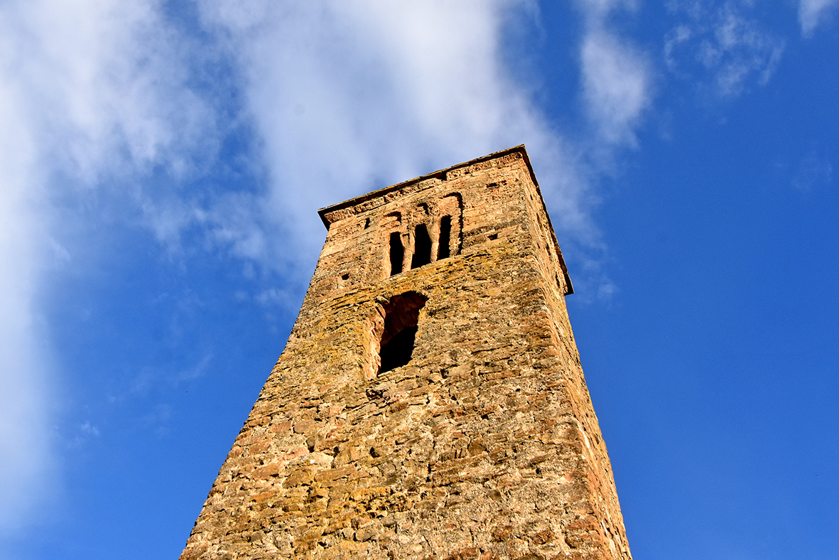 Església romànica de Sant Climent a Coll de Nargó ***