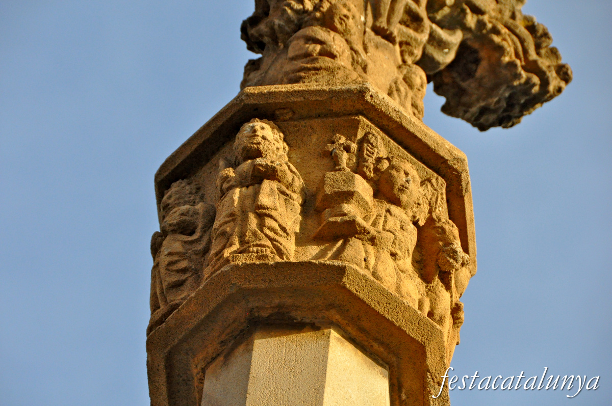 Teià - Creu de terme de can Llaurador 