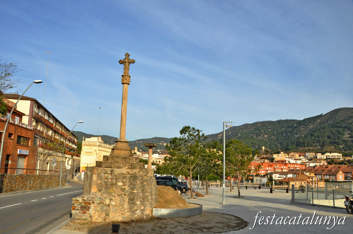 Teià - Creu de terme de can Llaurador
