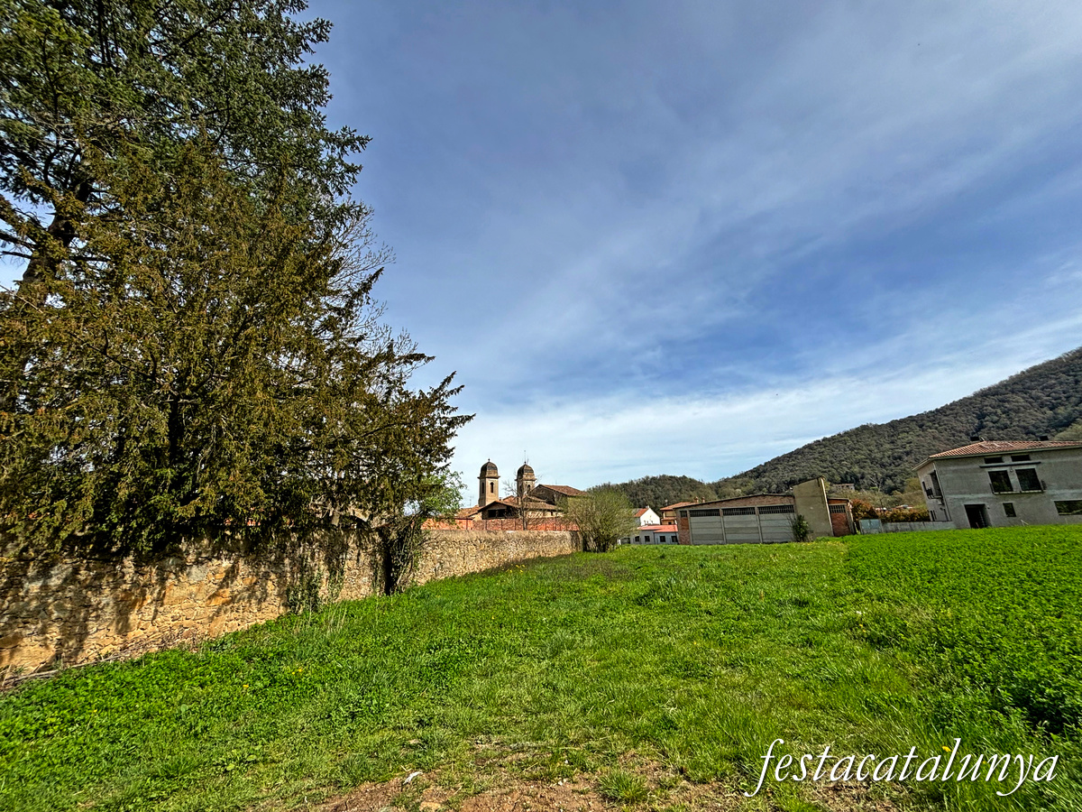 Les Preses - Església parroquial de Sant Pere