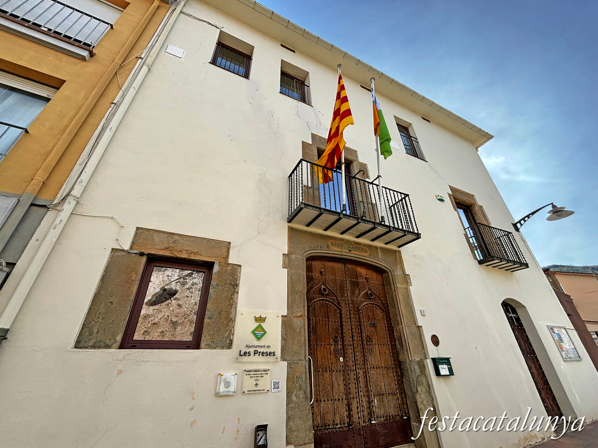 Les Preses - Ajuntament, antic Convent Carmelites 