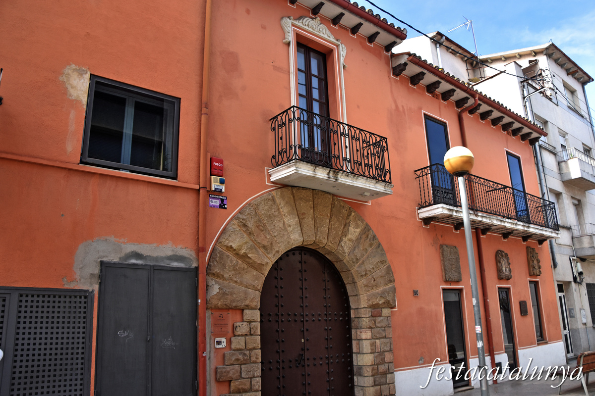 Mollet del Vallès - Carrer de Lluís Duran - Casa natal Abelló i Jordi Solé Tura 