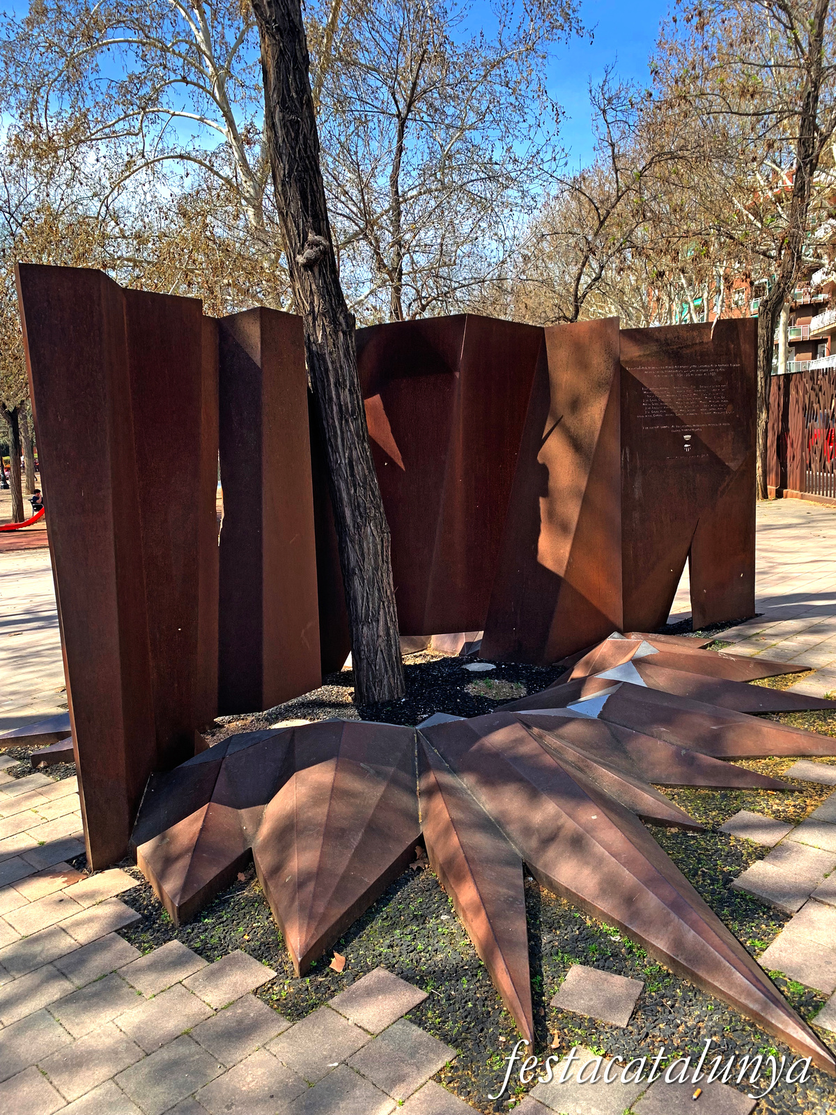 Mollet del Vallès - Homenatge a les Víctimes dels bombardejos de la guerra civil