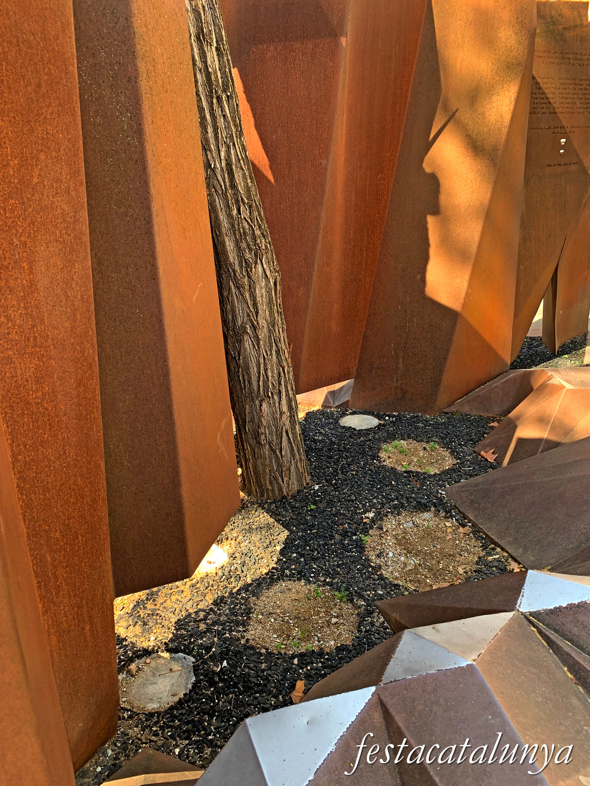 Mollet del Vallès - Homenatge a les Víctimes dels bombardejos de la guerra civil